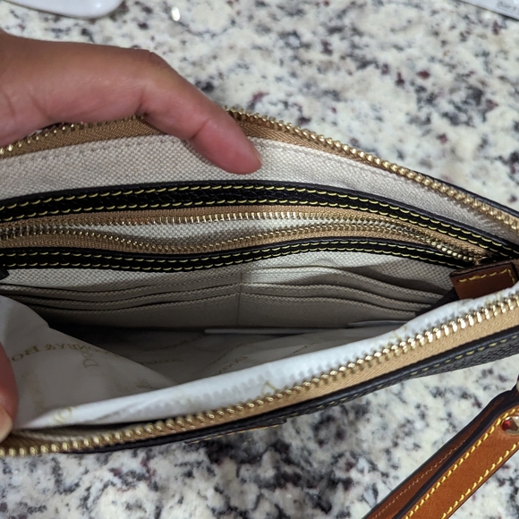 Dooney and Bourke Pebble Grain Large Wristlet - Picture 4 of 5